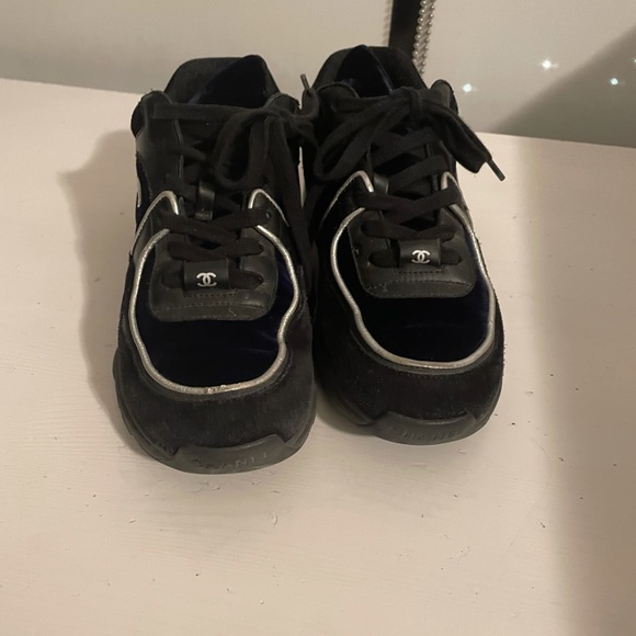 Chanel classic sneakers - Picture 2 of 4